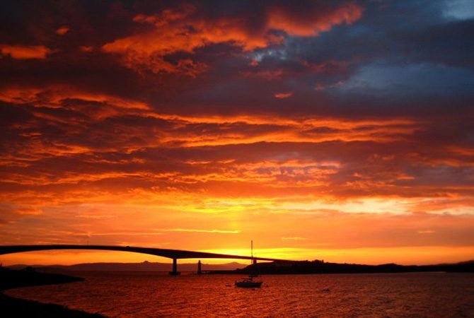 Skye Backpackers Skye Bridge