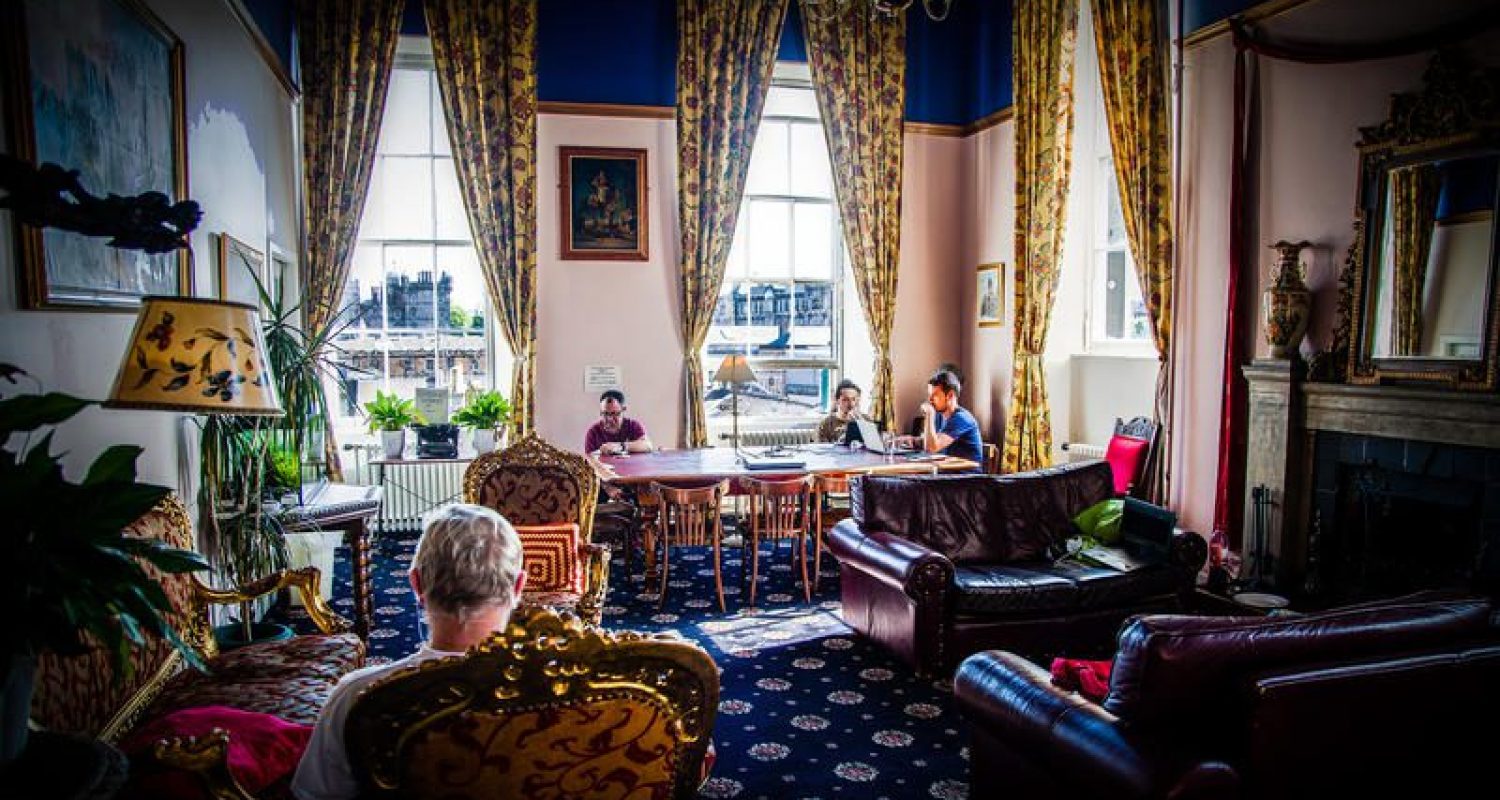 Castle Rock Hostel Posh Lounge