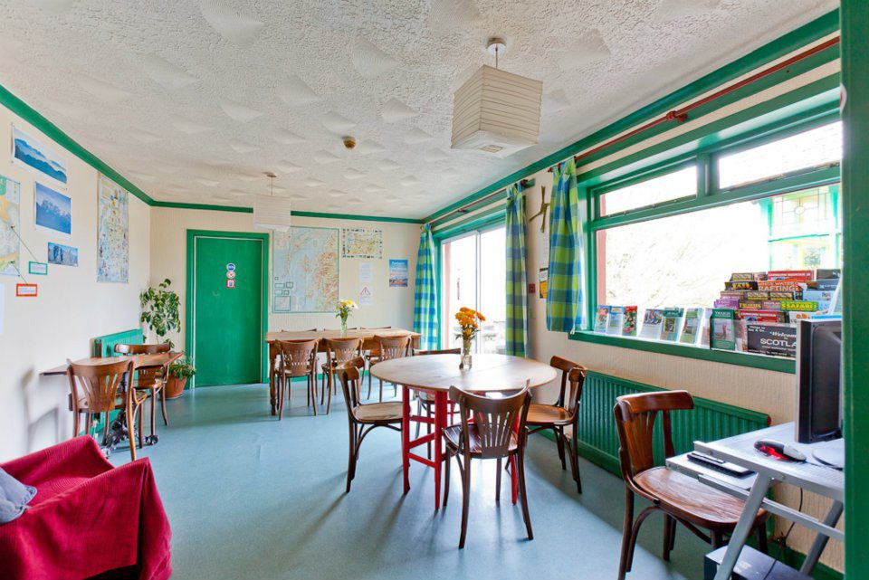 Fort William Backpackers Lounge