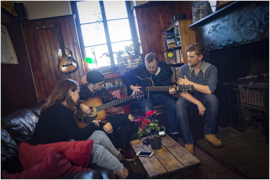 Royal Mile - Inside_v03