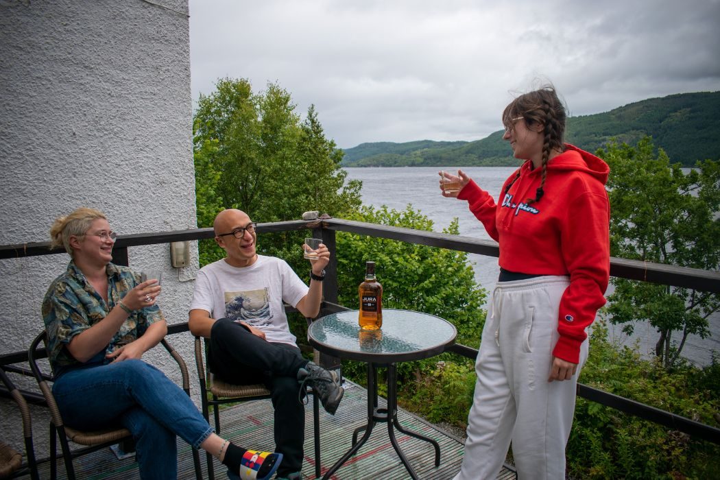 Lochside Hostel - Loch Ness- Patio