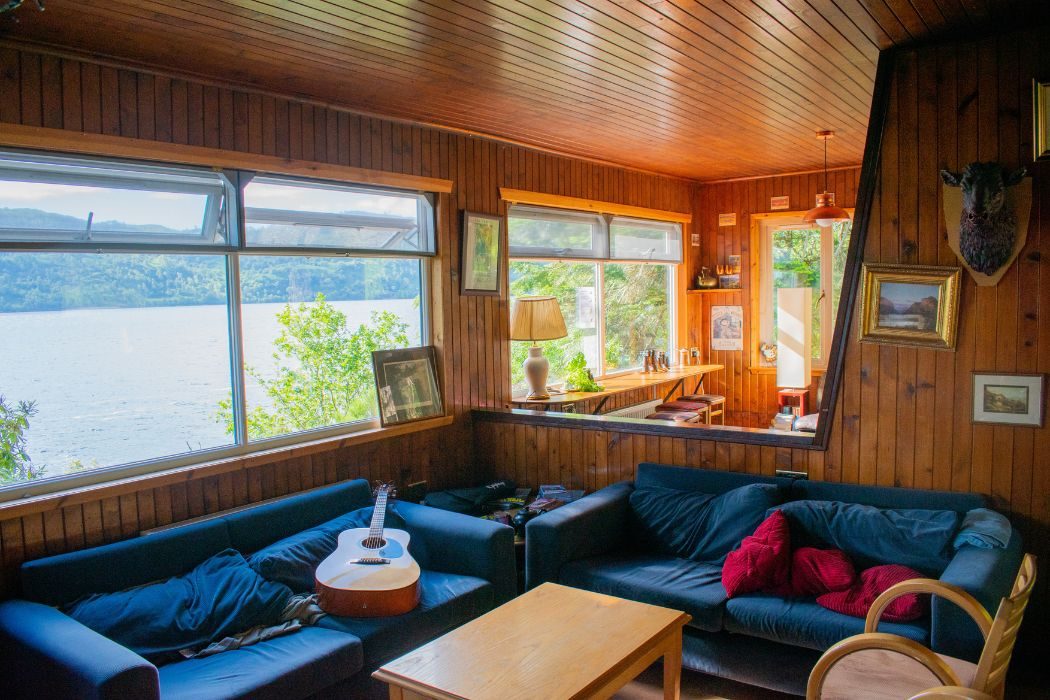 Lochside Hostel - Loch Ness- Lounge