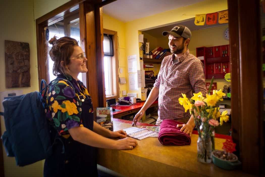 Lochside Hostel - Loch Ness- Reception