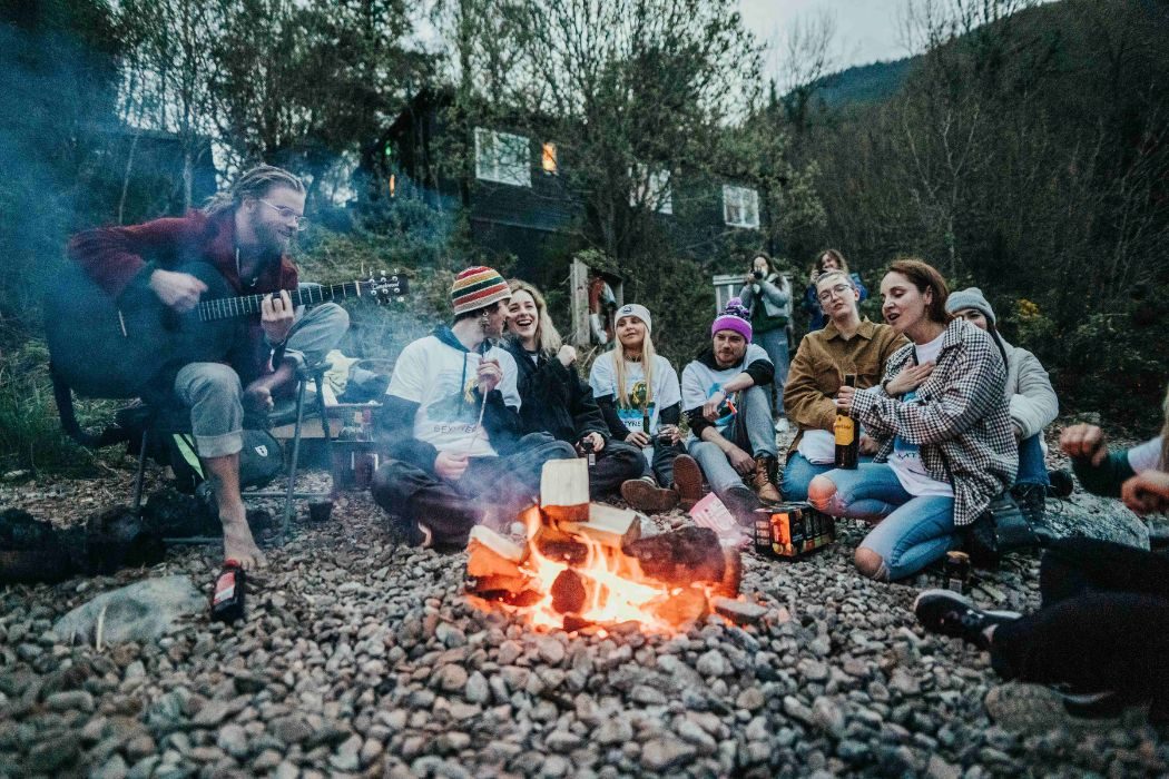 Lochside Hostel - Loch Ness- Bonfire