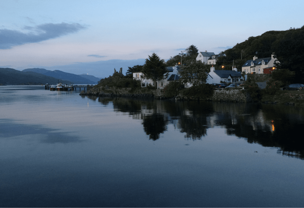 Kyleakin - Lochbuie Guest House - Isle of Skye